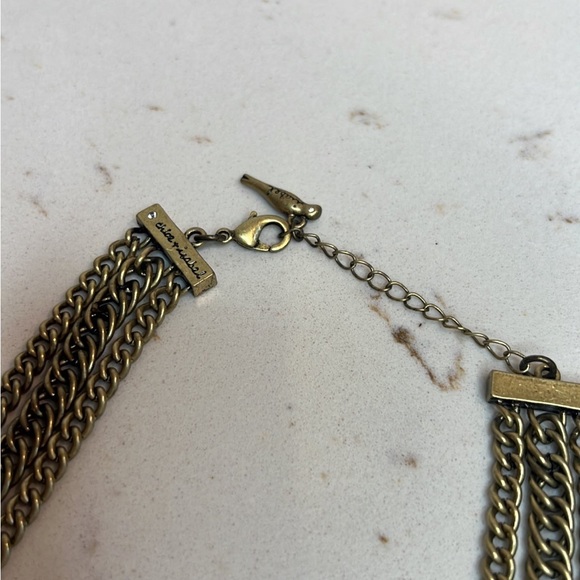 NWOT Chloe + Isabel Color Code Plum 3 Row Necklace - Picture 2 of 2